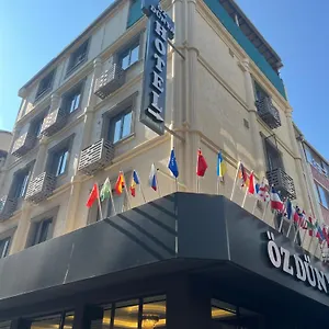 Oez Duenya فندق اسطنبول