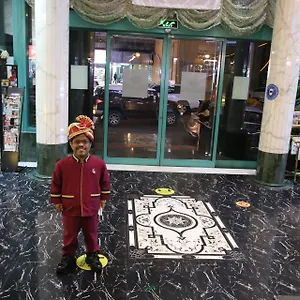 https://grand-mayfair.hotel-dubai.com